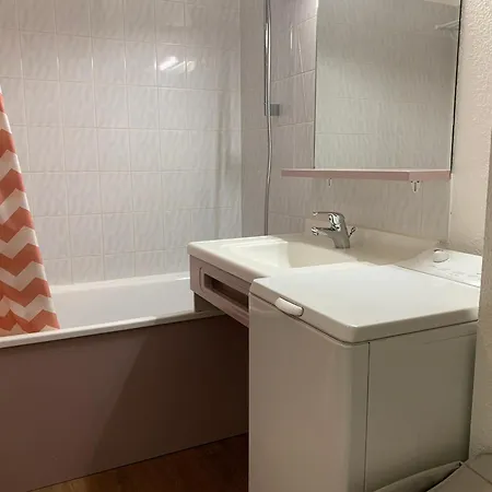 Appartement 4 Pers Avec Balcon Et Wifi Au Centre-ville - Fr-1-512-278 Brides-les-Bains