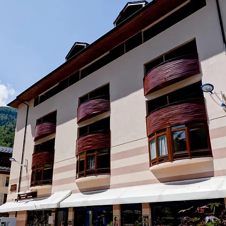 4 Pers Avec Balcon Et Wifi Au Centre-ville - Fr-1-512-278